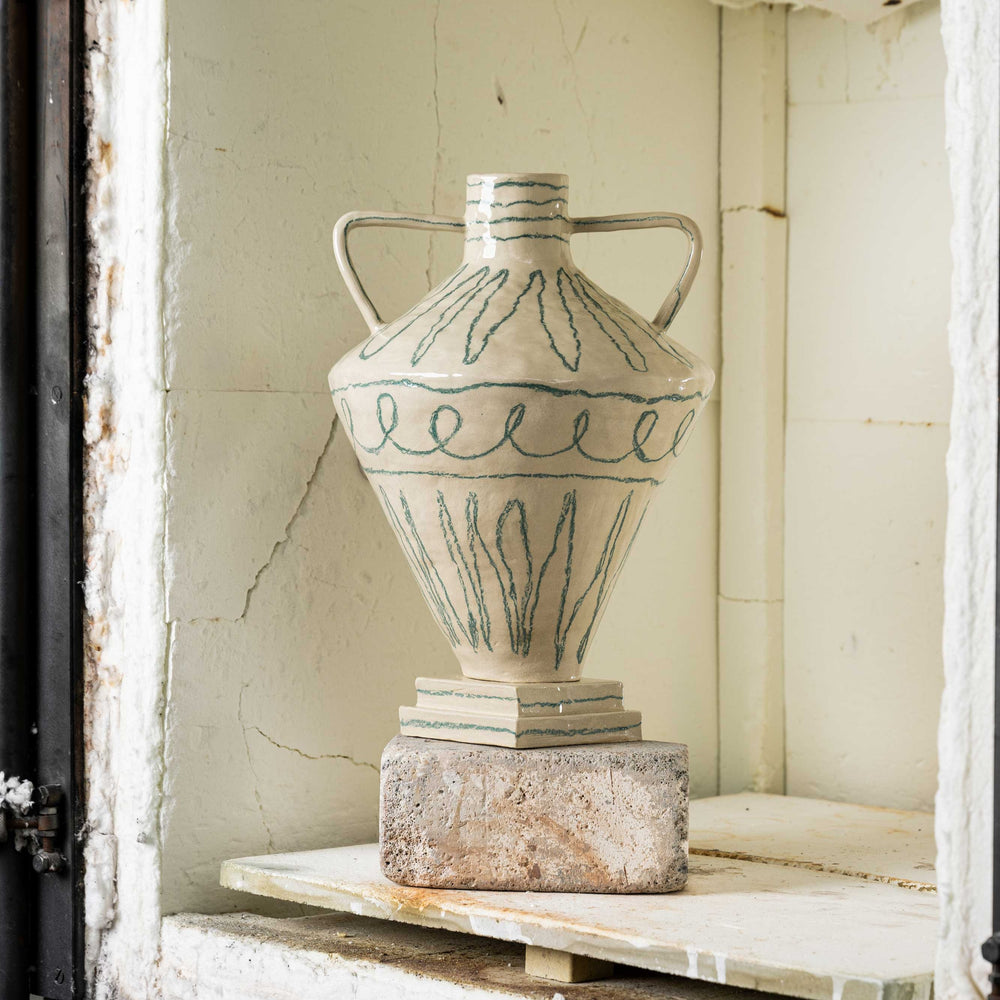 STILL Vase II