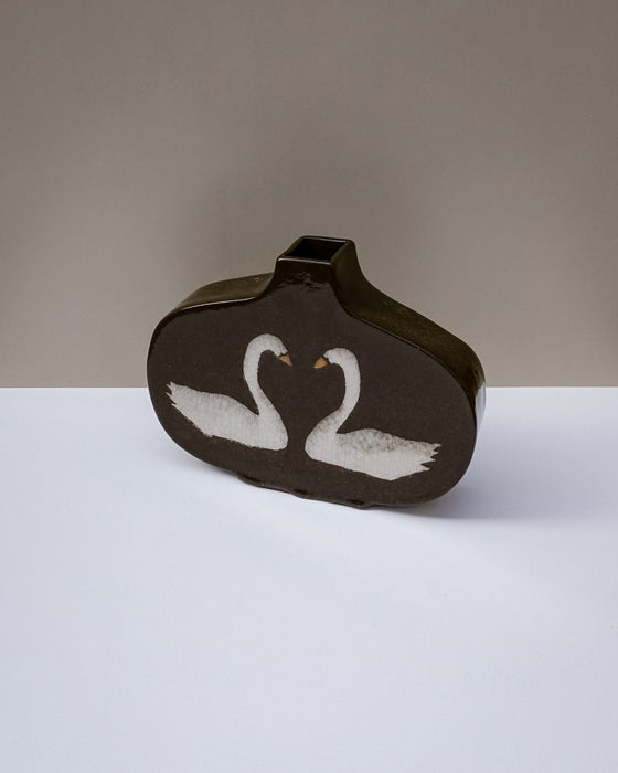 Close-up of the layered nerikomi clay pattern on Fern Taylor's swan vase