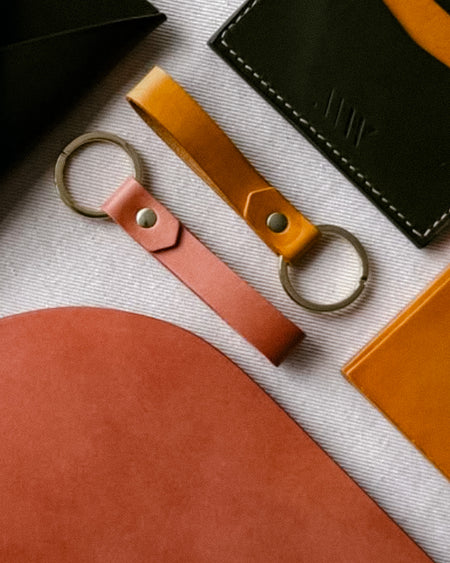 Keyring in Ochre, Terra, Olive - vegetable-tanned leather - Fodder